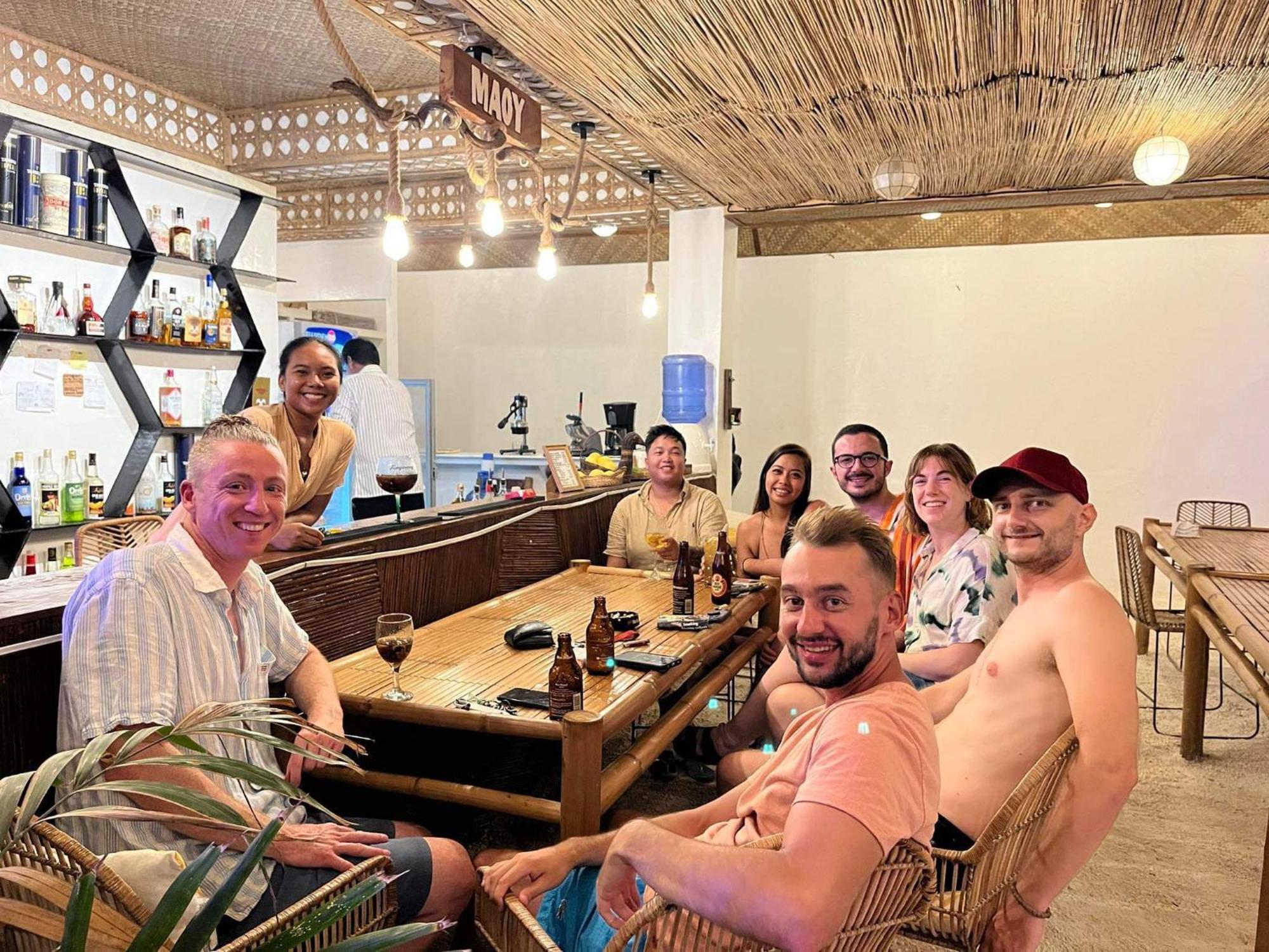 On Board Panglao Beach Hostel & Resort With Free Motorbike Dao  ภายนอก รูปภาพ